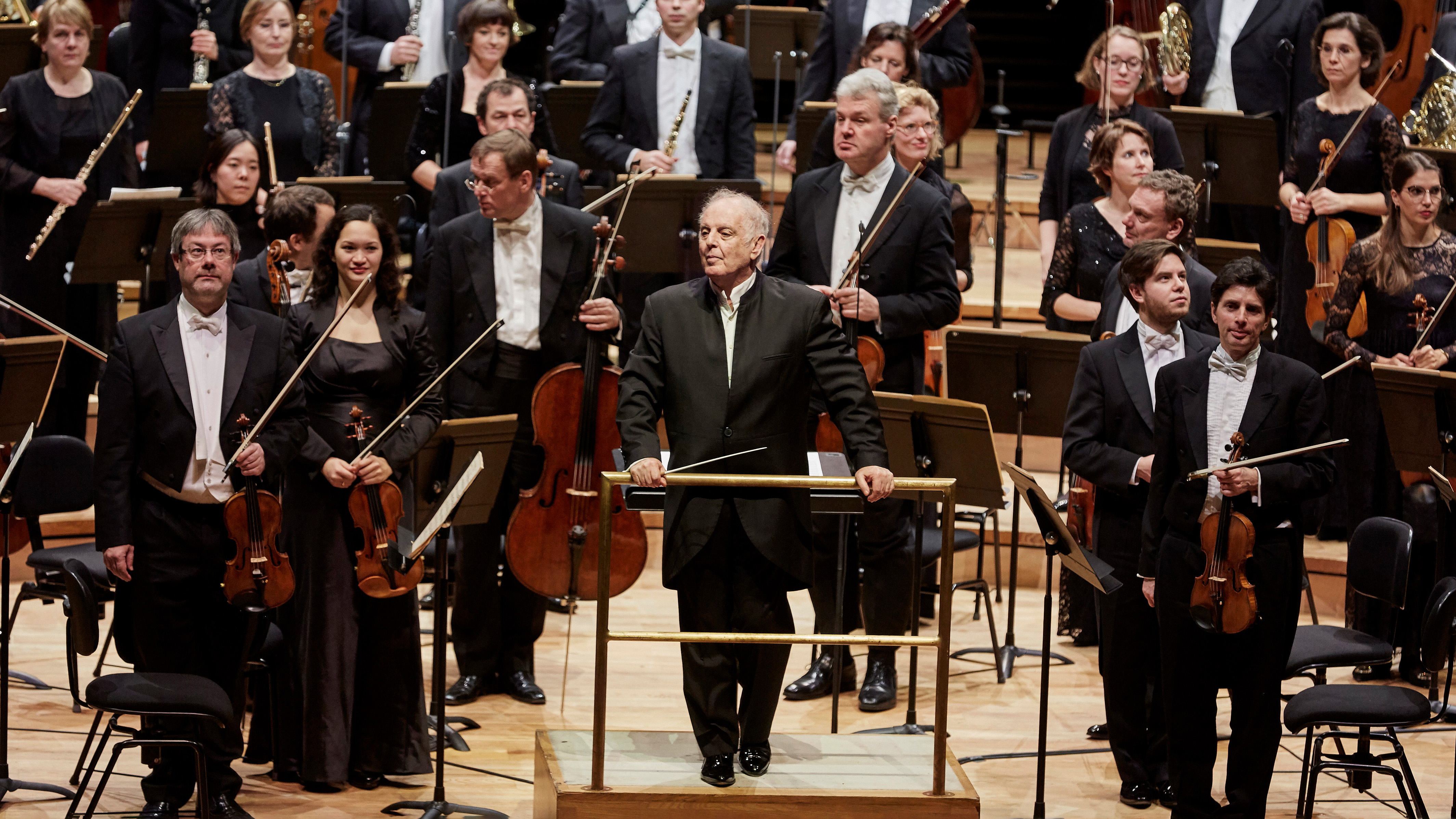 Enjoy Ravel: Boléro; Pavane pour une infante défunte; La Valse