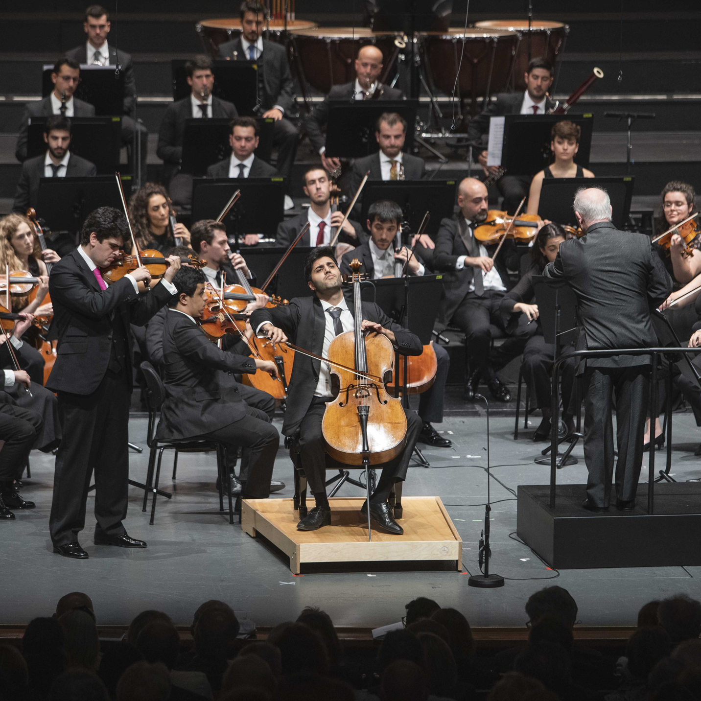 Stream Daniel Barenboim & West-Eastern Divan Orchestra